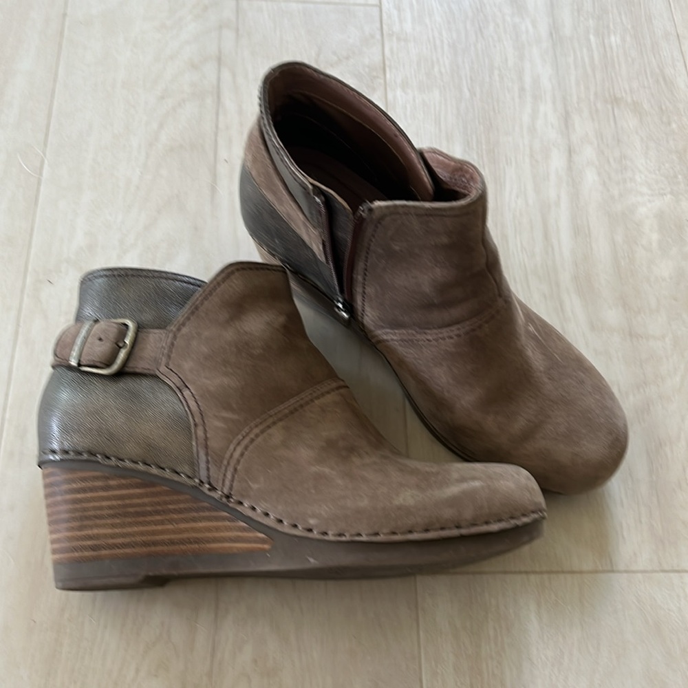 Dansko wedges